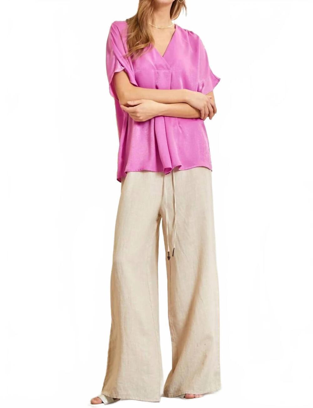 NEW ANDREE BY UNIT shimmering vibe v-neck top in orchid